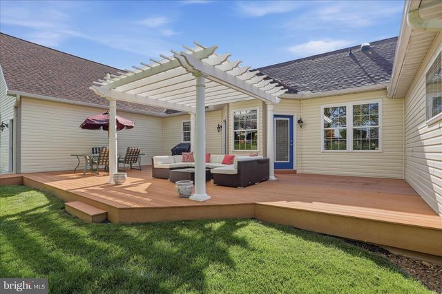 6518 BENT OAK DRIVE, Fayetteville, PA 17222