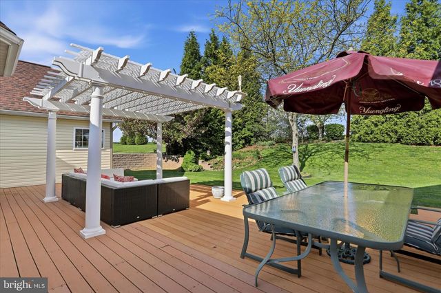 6518 BENT OAK DRIVE, Fayetteville, PA 17222