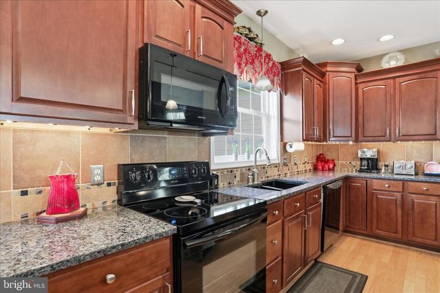 6518 BENT OAK DRIVE, Fayetteville, PA 17222