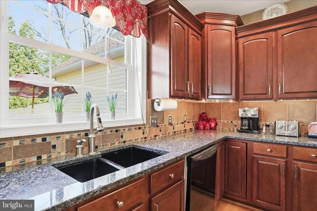 6518 BENT OAK DRIVE, Fayetteville, PA 17222