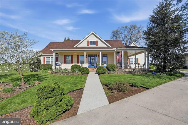 6518 BENT OAK DRIVE, Fayetteville, PA 17222