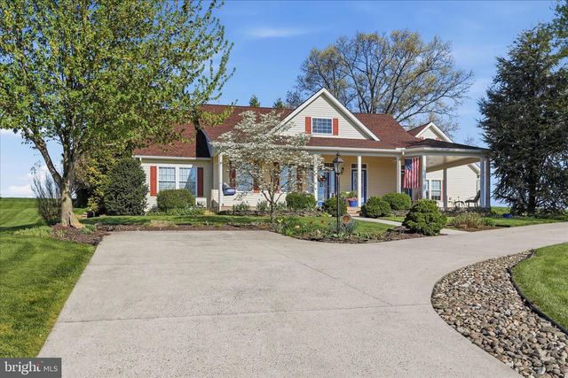 6518 BENT OAK DRIVE, Fayetteville, PA 17222