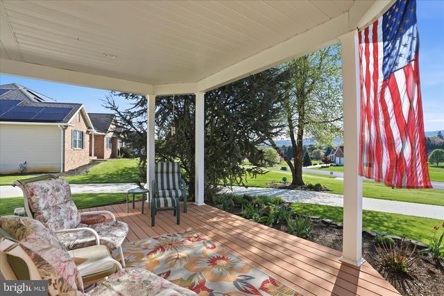 6518 BENT OAK DRIVE, Fayetteville, PA 17222