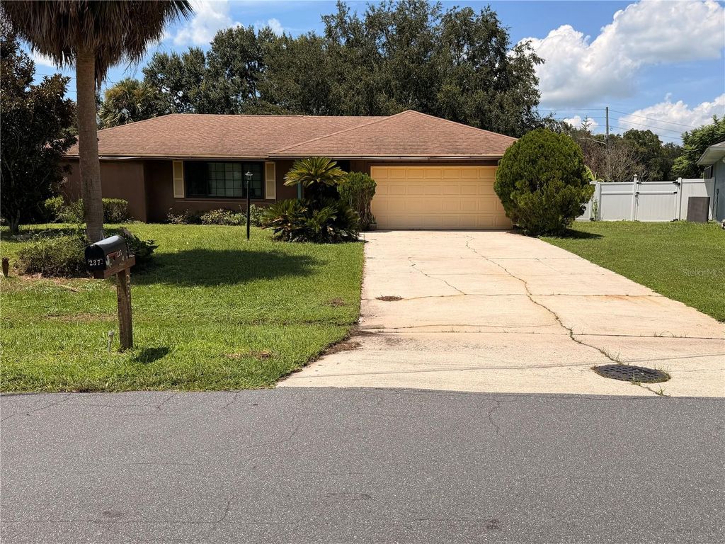 Image 5 of property listing at 237 CRANBROOK DRIVE, Kissimmee, FL 34758