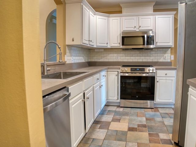 1023 Kingdom Drive, Tallahassee, FL 32311