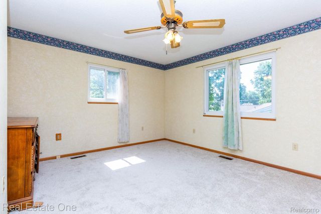 13912 Clinton River Road, Sterling Heights, MI 48313