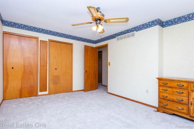 13912 Clinton River Road, Sterling Heights, MI 48313
