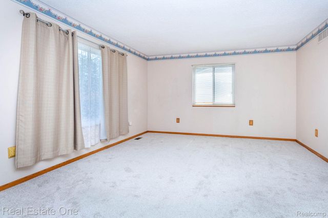 13912 Clinton River Road, Sterling Heights, MI 48313