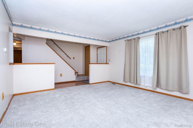 13912 Clinton River Road, Sterling Heights, MI 48313