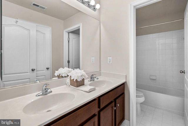 22664 AMBERJACK SQ, Brambleton, VA 20148