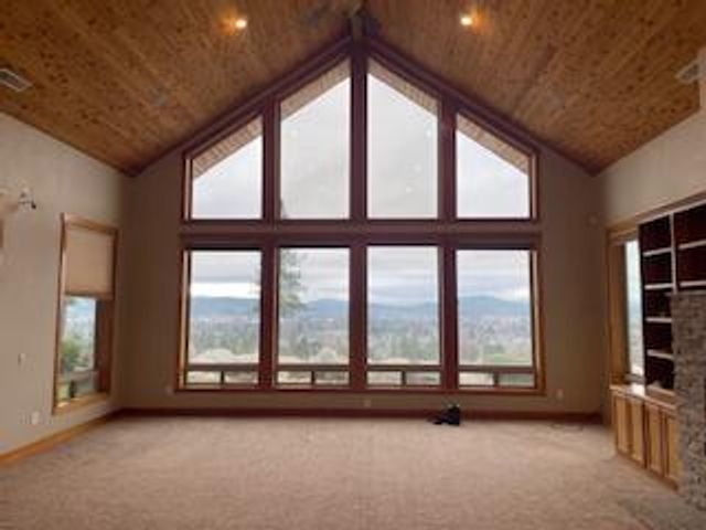 1882 NW Sunview Place, Grants Pass, OR 97526