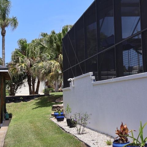 2 COLONY COURT, Palm Coast, FL 32137