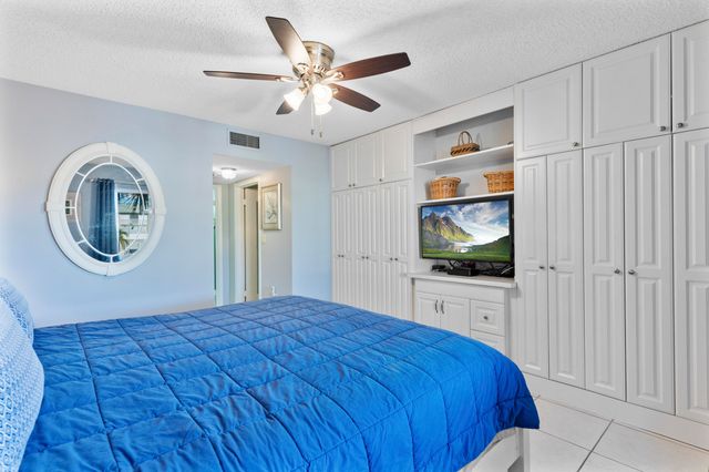 5180 E Sabal Palm Boulevard 234, Tamarac, FL 33319