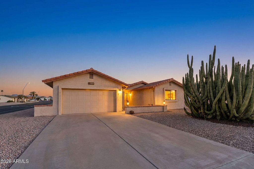Image 1 of property listing at 8304 E FARMDALE Drive, Mesa, AZ 85208