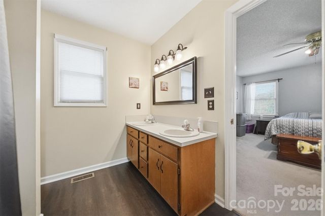 5216 Bethel Church Road, Hickory, NC 28602