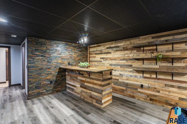 220 N Elm St Street, Lennox, SD 57039