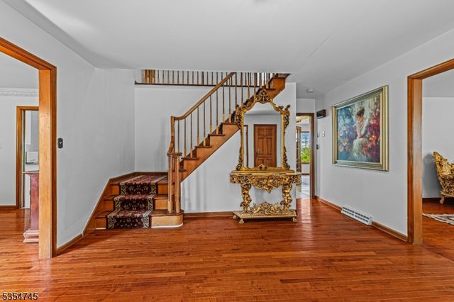 305 Old York Rd, Raritan Twp., NJ 08822