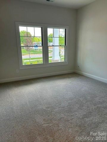 3060 Five Creek Road, Charlotte, NC 28213