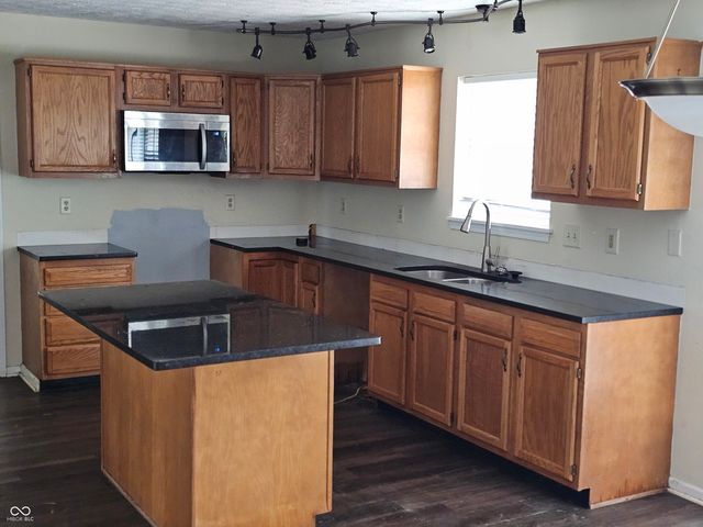 3916 Jekyll Court, Indianapolis, IN 46237