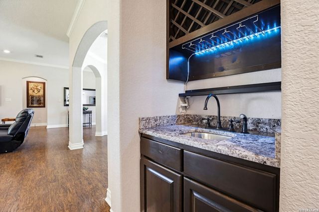 381 PRIVATE ROAD 3702, San Antonio, TX 78253