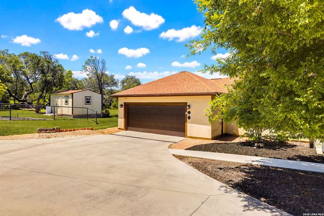381 PRIVATE ROAD 3702, San Antonio, TX 78253