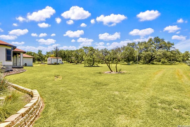 381 PRIVATE ROAD 3702, San Antonio, TX 78253