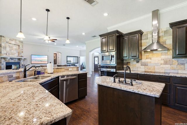 381 PRIVATE ROAD 3702, San Antonio, TX 78253