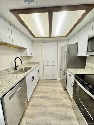 481 S Kalispell Way 102, Aurora, CO 80017