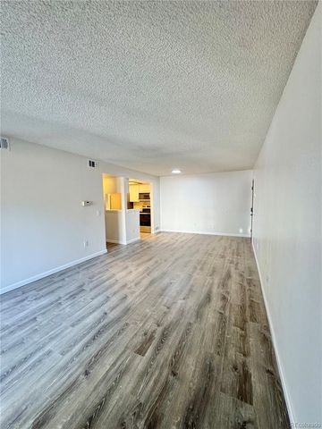 481 S Kalispell Way 102, Aurora, CO 80017