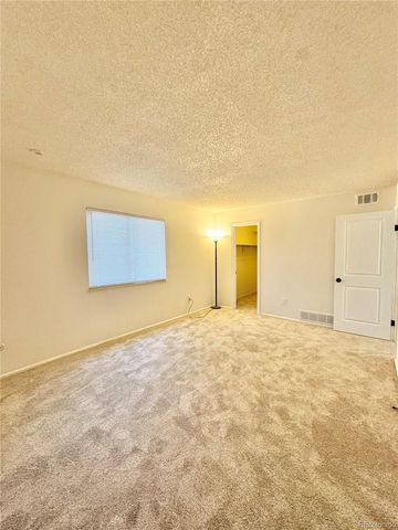 481 S Kalispell Way 102, Aurora, CO 80017