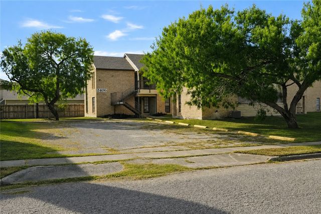 2406 Capitan Dr D, Corpus Christi, TX 78414