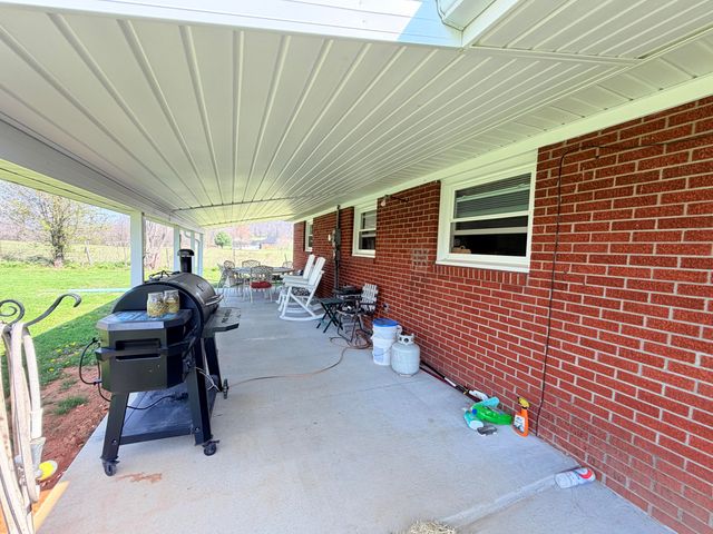 630 Doc Adams Road, Mt Vernon, KY 40456