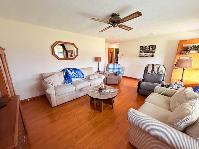 630 Doc Adams Road, Mt Vernon, KY 40456