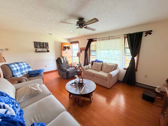 630 Doc Adams Road, Mt Vernon, KY 40456