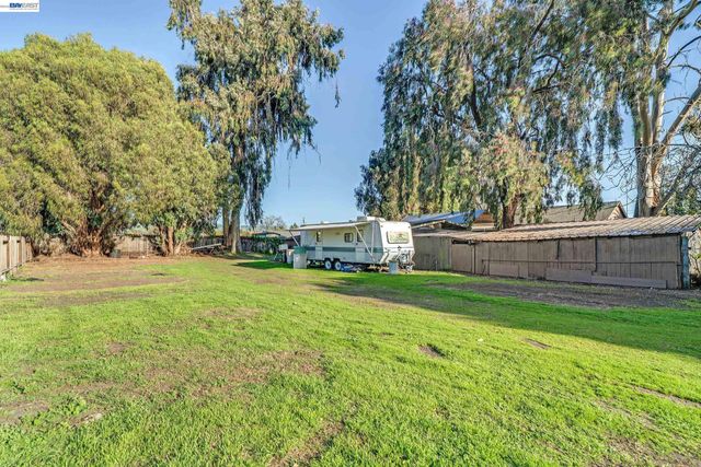 1177 Thiel Rd, Hayward, CA 94544