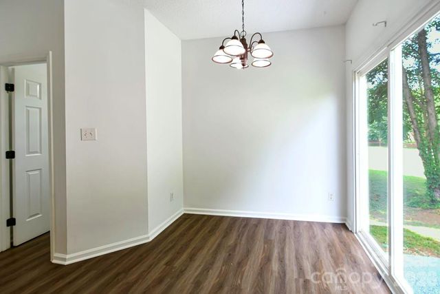 8406 Bedford Green Lane, Charlotte, NC 28215