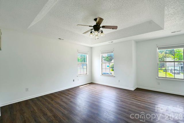 8406 Bedford Green Lane, Charlotte, NC 28215