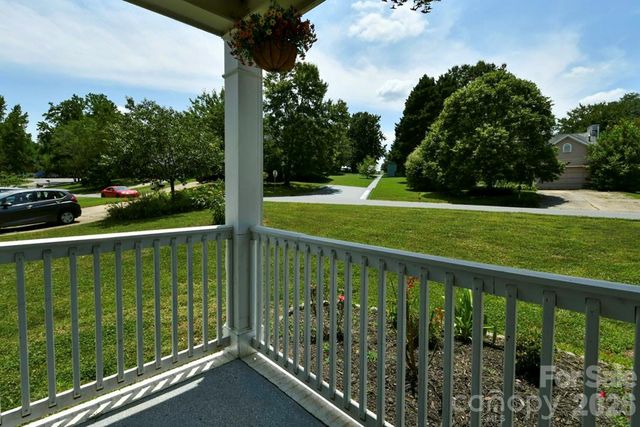 8406 Bedford Green Lane, Charlotte, NC 28215