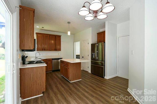 8406 Bedford Green Lane, Charlotte, NC 28215