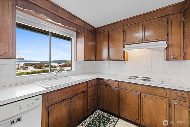 2321 Vista View Drive, Tacoma, WA 98406