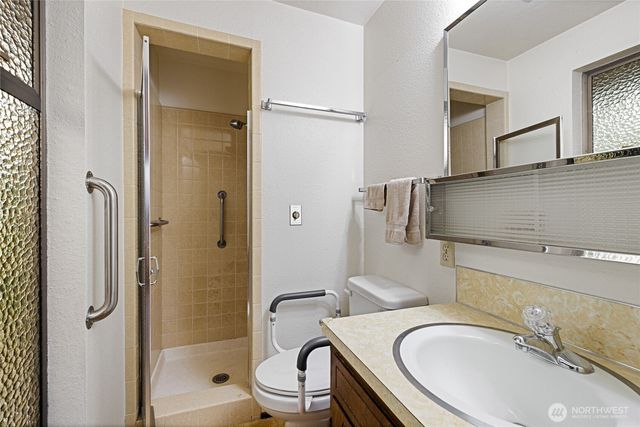 2321 Vista View Drive, Tacoma, WA 98406