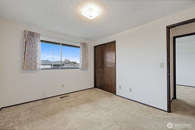 2321 Vista View Drive, Tacoma, WA 98406