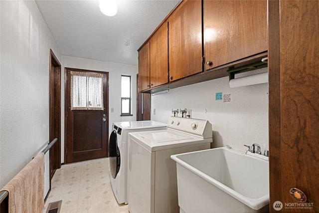 2321 Vista View Drive, Tacoma, WA 98406