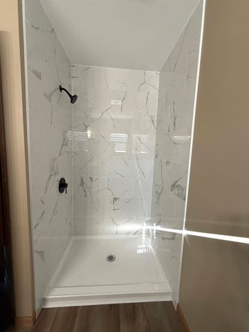 2335 S Cypress St, Wichita, KS 67207