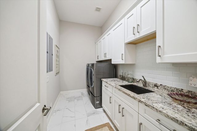 9622 Cedarhurst Drive, Houston, TX 77096