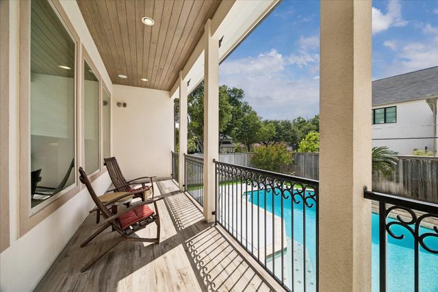 9622 Cedarhurst Drive, Houston, TX 77096