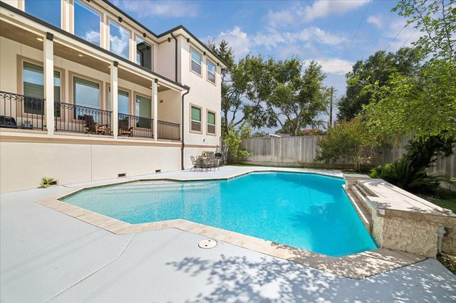9622 Cedarhurst Drive, Houston, TX 77096