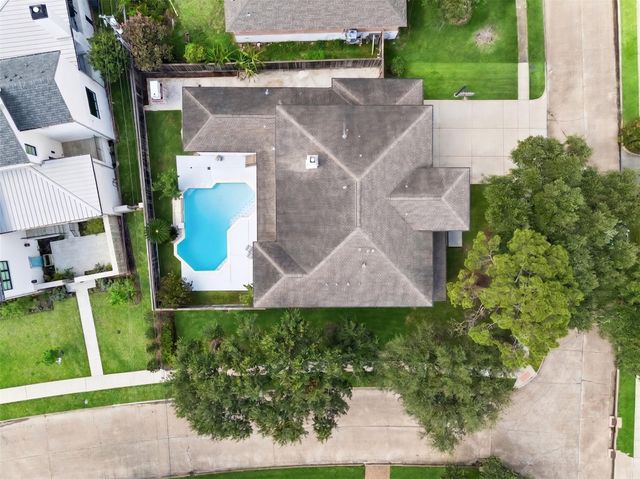 9622 Cedarhurst Drive, Houston, TX 77096