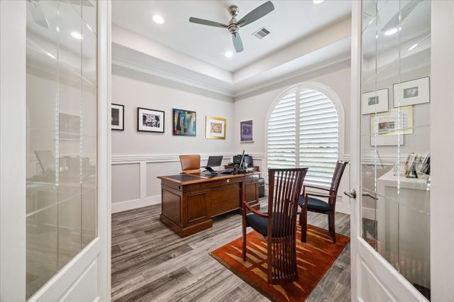9622 Cedarhurst Drive, Houston, TX 77096