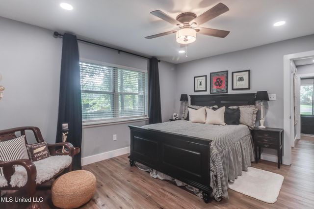 8707 Pine Ridge Court, Diamondhead, MS 39525
